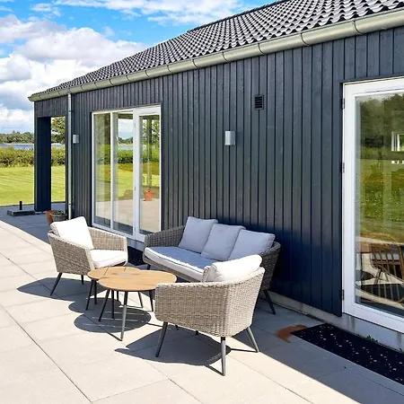 Stylish Lakeview Retreat-by Traum Vakantiehuis Ansager