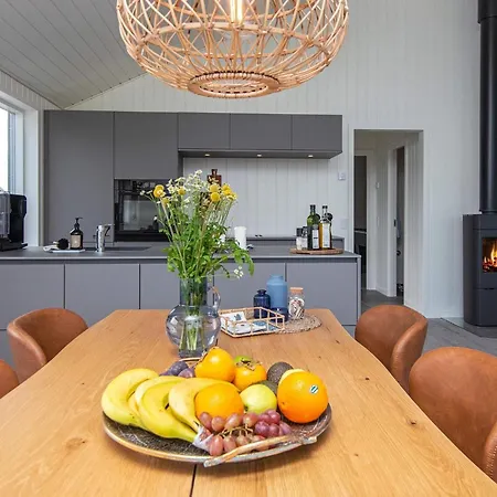 Vakantiehuis Stylish Lakeview Retreat-by Traum Ansager